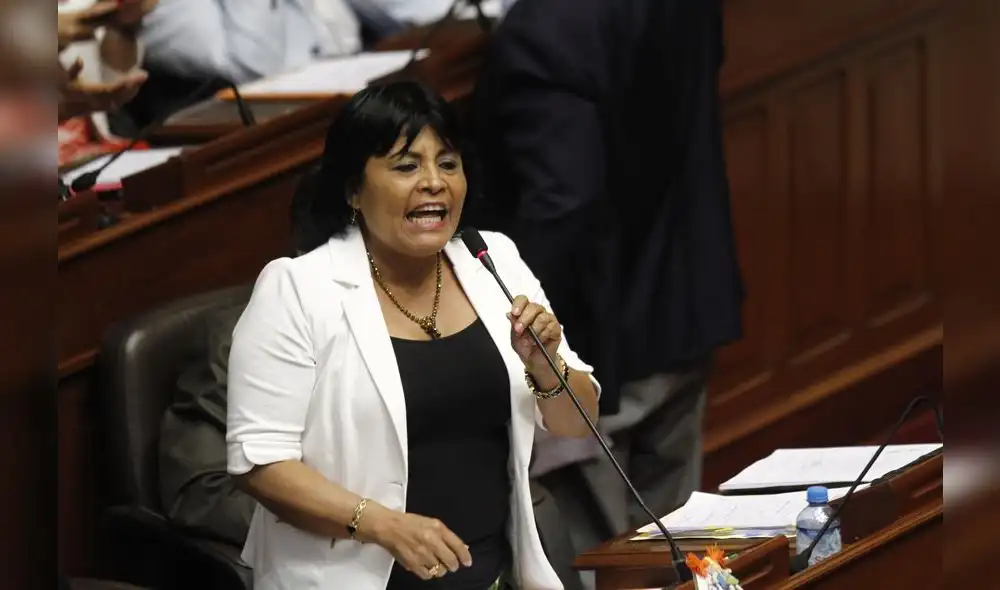 Fujimorista querella a periodista que la investiga