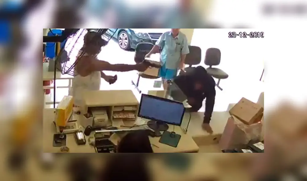 Hombre dispara a quemarropa a ladrón que se distrajo por robar el dinero de negocio [VIDEO]