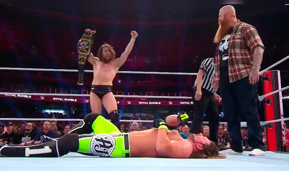 WWE Royal Rumble: Daniel Bryan retiene el título con ayuda de Eric Rowan [VIDEO]