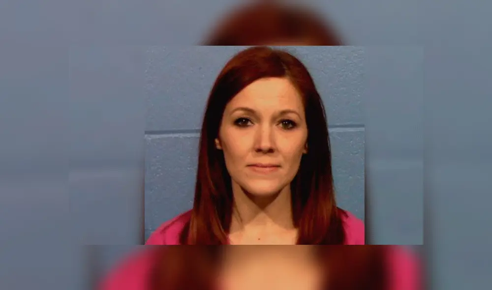 La premiaron como “Maestra del año”, pero ahora enfrenta cargos por abusar sexualmente de un estudiante La premiaron como “Maestra del año”, pero ahora enfrenta cargos por abusar sexualmente de un estudiante