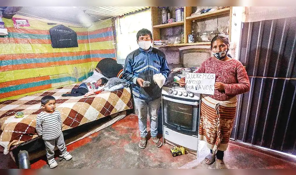 dolorosa realidad. Esta familia solo le queda algunos comestibles. Felizmente apareció la olla común para no morir de hambre.