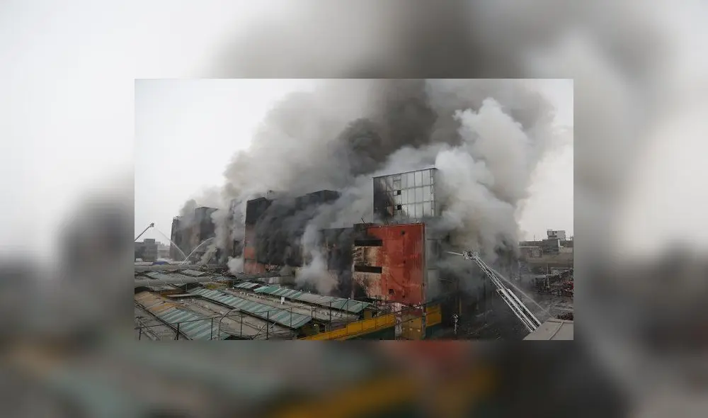 Incendio en Las Malvinas: revelan las terribles condiciones en las que laboraban los jóvenes encerrados Incendio en Las Malvinas: revelan las terribles condiciones en las que laboraban los jóvenes encerrados