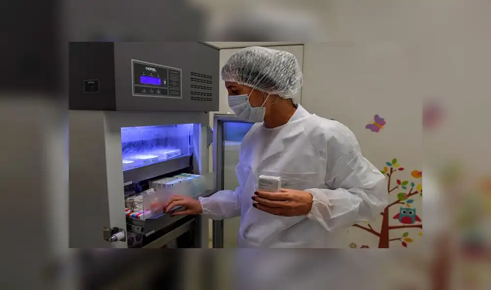En Brasil, uno de los países más golpeados por la pandemia del coronavirus, ya prueban la posible vacuna. Foto: AFP En Brasil, uno de los países más golpeados por la pandemia del coronavirus, ya prueban la posible vacuna. Foto: AFP