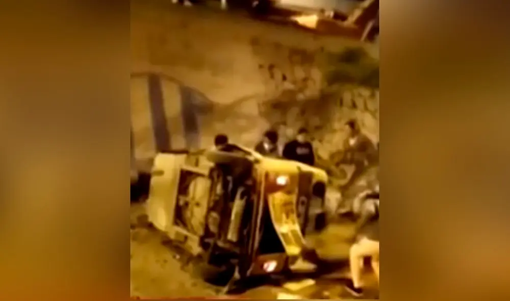 Conductor se encuentra hospitalizado en el hospital María Auxiliadora en San Juan de Miraflores. Foto: captura de América Conductor se encuentra hospitalizado en el hospital María Auxiliadora en San Juan de Miraflores. Foto: captura de América