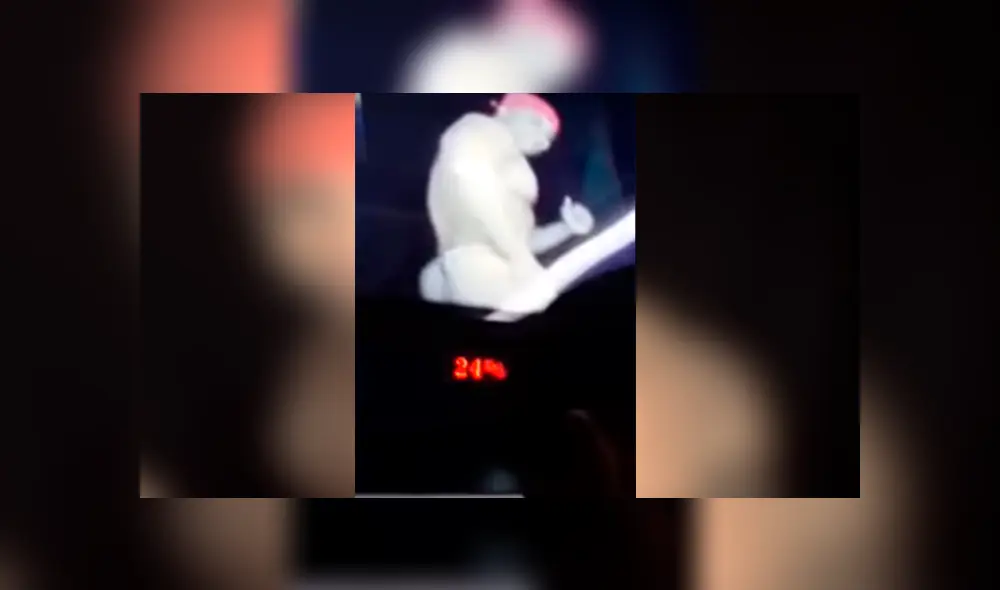 Facebook viral: Chico olvida bajar del bus por quedarse miran el sensual baile de Ricardo Milos [VIDEO]