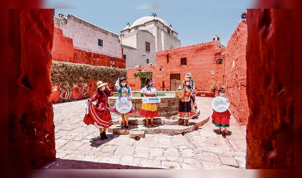 ceremonia. Monasterio de Santa Catalina fue elegido para lanzamiento de Destino Arequipa.