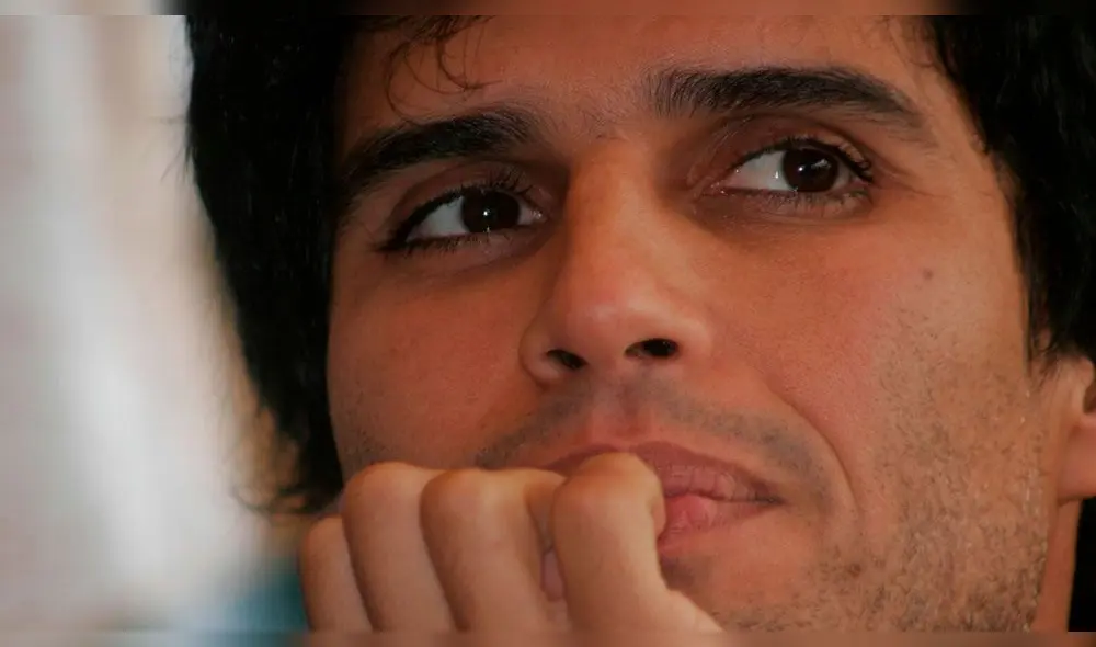 Pedro Suárez Vértiz emocionado por escuchar su música. Foto: Archivo