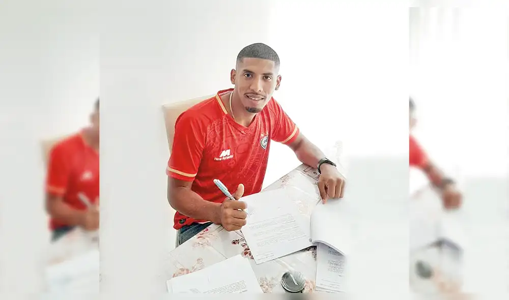 Firma. Jossimar Serrato le puso la firma al contrato.