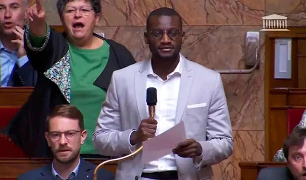 Carlos Martens Bilongo expresó por su parte su "tristeza". "Es vergonzoso que se me haya reducido a mi color de piel hoy", sostuvo. Foto: AFP Carlos Martens Bilongo expresó por su parte su "tristeza". "Es vergonzoso que se me haya reducido a mi color de piel hoy", sostuvo. Foto: AFP