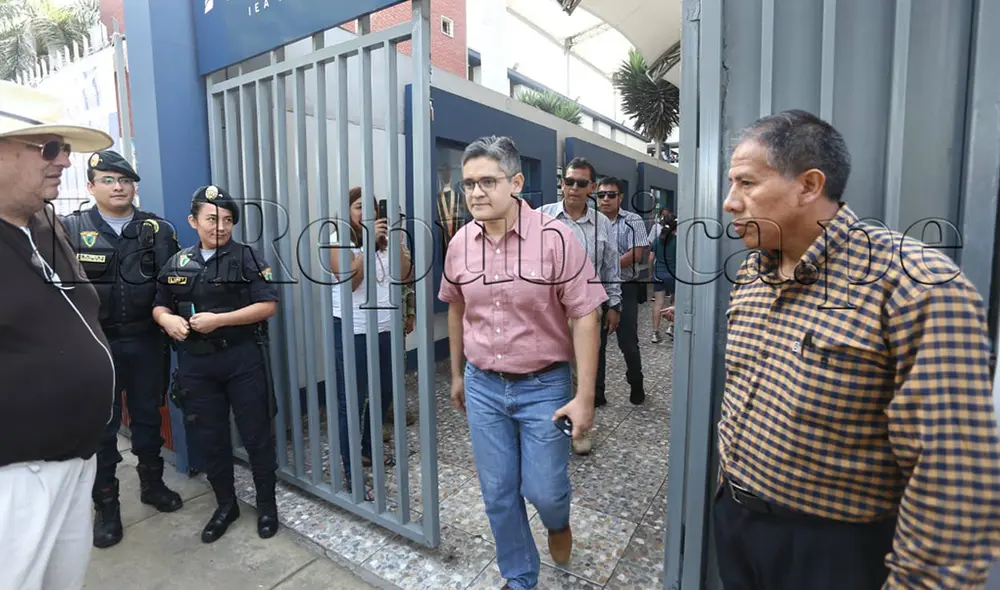 Fiscal Pérez tras votar en elecciones congresales 2020: “Hoy es una fiesta nacional” [VIDEO] 