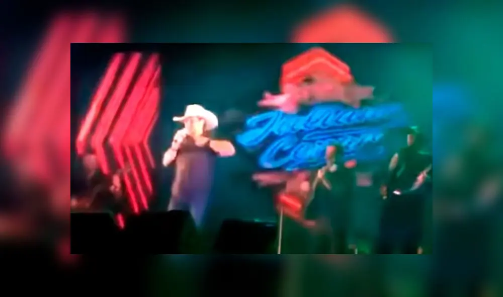 El cantante brasileño Juliano Cézar murió mientras entonaba uno de sus temas. Captura de video: YouTube. El cantante brasileño Juliano Cézar murió mientras entonaba uno de sus temas. Captura de video: YouTube.