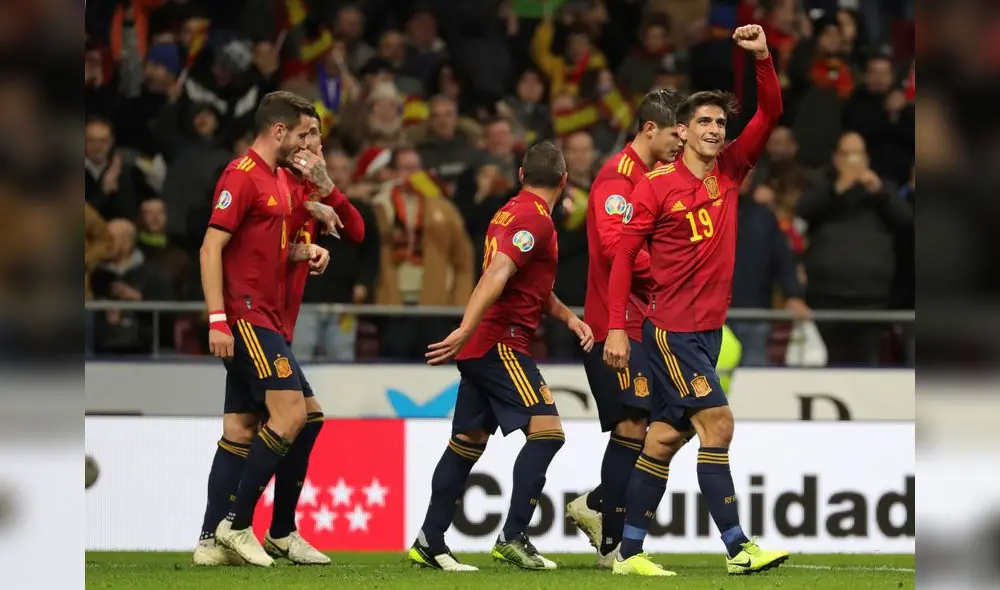 GRAF1367. MADRID, 18/11/2019.- El delantero de la selección española Gerard Moreno (d) celebra su gol, segundo del equipo ante la selección rumana, durante el partido de clasificación para la Eurocopa 2020 que los combinados de España y Rumanía juegan esta noche en el estadio Wanda Metropolitano, en Madrid. EFE/Juanjo Martín GRAF1367. MADRID, 18/11/2019.- El delantero de la selección española Gerard Moreno (d) celebra su gol, segundo del equipo ante la selección rumana, durante el partido de clasificación para la Eurocopa 2020 que los combinados de España y Rumanía juegan esta noche en el estadio Wanda Metropolitano, en Madrid. EFE/Juanjo Martín