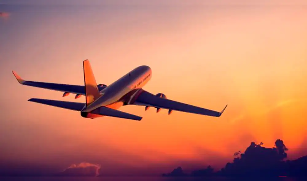 ¿Qué edad tienen los peruanos que compran pasajes por internet?