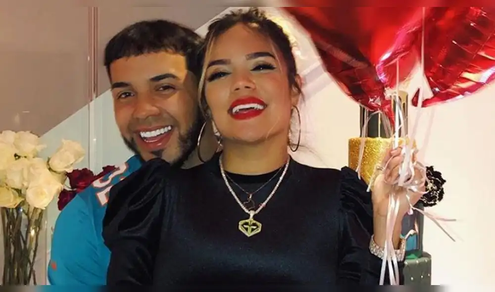 La reacción de Karol G al ser testigo de una "travesura" de Anuel AA [VIDEO]