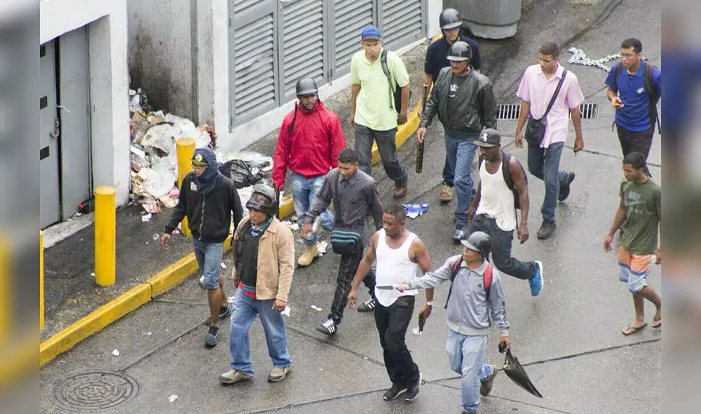 Venezuela: colectivos armados atacan a opositores [VIDEO]