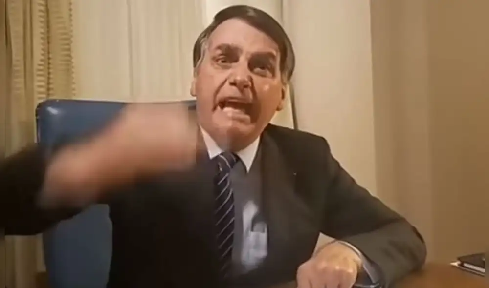 Bolsonaro sugiere que una periodista brasileña buscó información a cambio de sexo. Foto: AFP.