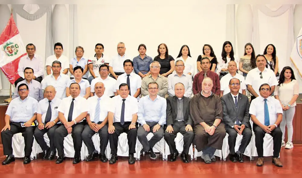 Fusión. Autoridades de la USP y UCSS dieron a conocer fusión. Fusión. Autoridades de la USP y UCSS dieron a conocer fusión.