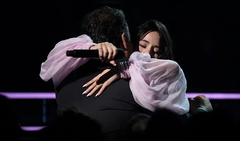 Camila Cabello y su padre en los Grammy 2020 Camila Cabello y su padre en los Grammy 2020