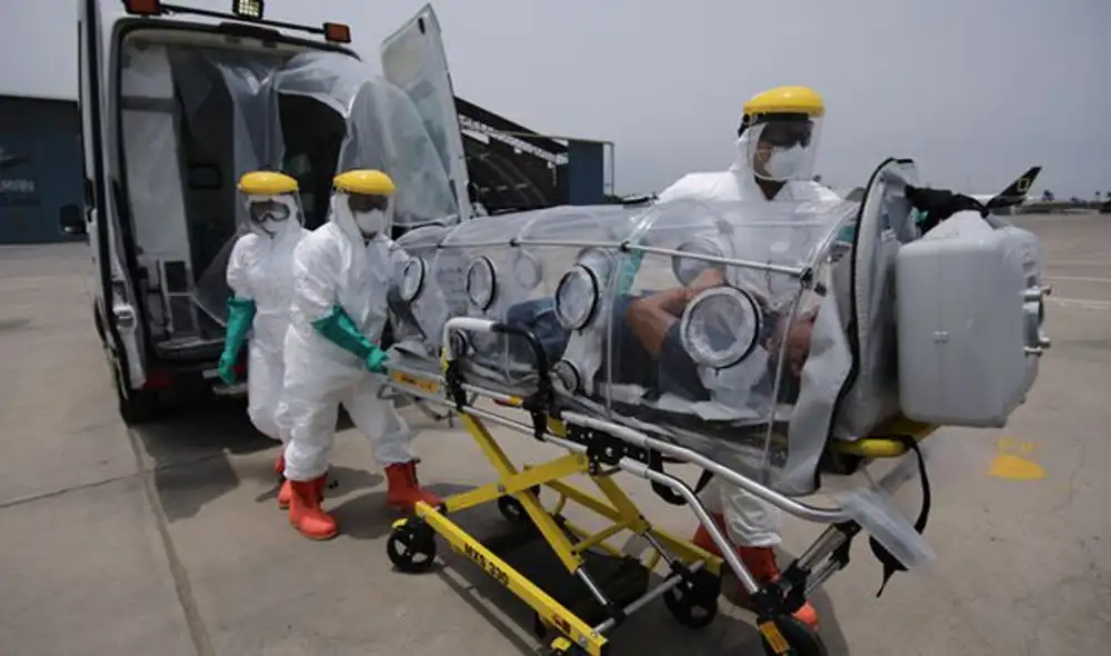 Puno: trasladan de emergencia a Lima a dos integrantes del Ejército con COVID-19 Puno: trasladan de emergencia a Lima a dos integrantes del Ejército con COVID-19