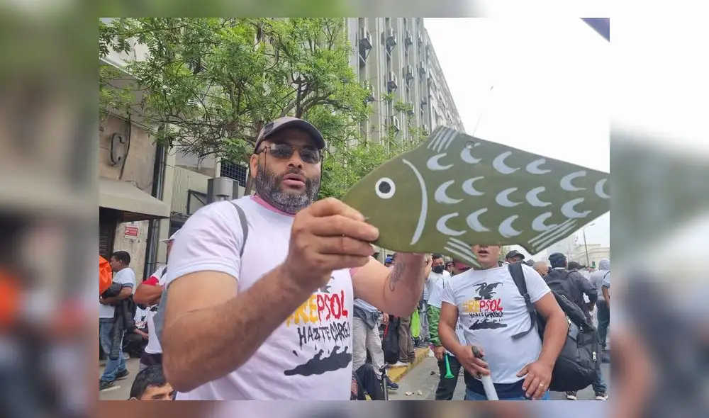 El gremio de pescadores exige con urgencia que la PCM se pronuncie y atienda sus demandas ante el derrame de petróleo ocurrido en enero pasado. Foto: URPI-LR El gremio de pescadores exige con urgencia que la PCM se pronuncie y atienda sus demandas ante el derrame de petróleo ocurrido en enero pasado. Foto: URPI-LR