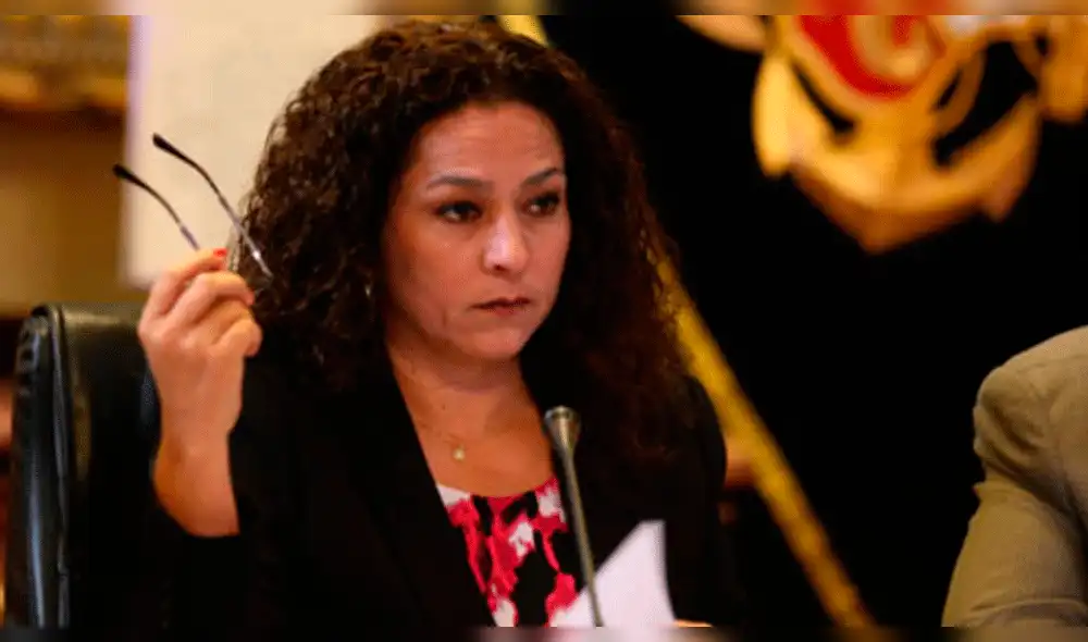 Cecilia Chacón se indigna por Eyvi Ágreda y le recuerdan que FP se opuso a sanciones severas