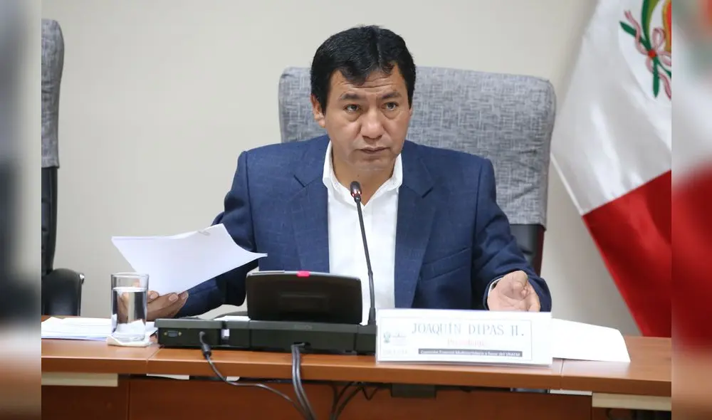 Blindado. Como sucedió con el ahora prófugo congresista Edwin Donayre, Fuerza Popular rechazará el pedido del levantamiento de inmunidad contra el congresista Joaquín Dipas. Blindado. Como sucedió con el ahora prófugo congresista Edwin Donayre, Fuerza Popular rechazará el pedido del levantamiento de inmunidad contra el congresista Joaquín Dipas.