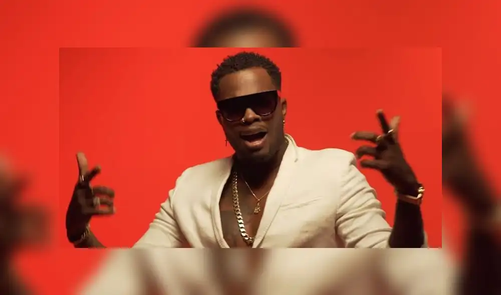 A finales del 2018, Norlam se lanzó como cantante en solitario con el tema "Barco a la deriva"