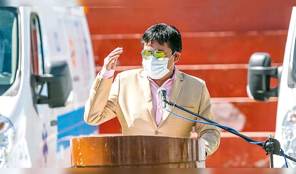 controvertido. Cáceres Llica fue elegido en 2018 gracias al voto en blanco y viciado. controvertido. Cáceres Llica fue elegido en 2018 gracias al voto en blanco y viciado.