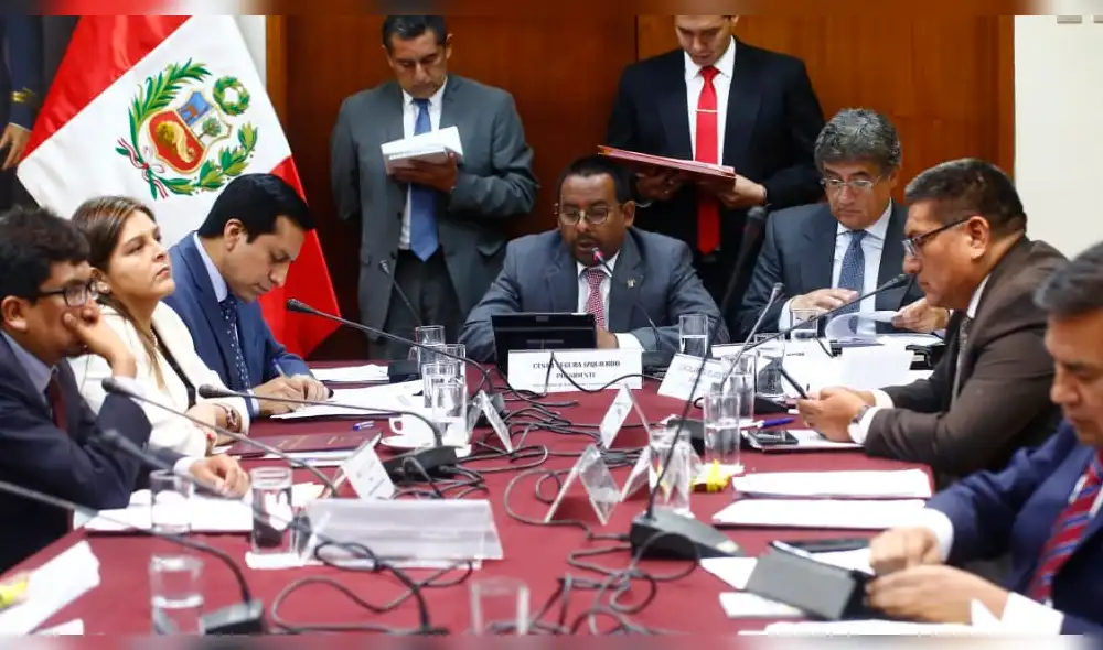 Fujimorismo y Apra blindan nuevamente a Pedro Chávarry