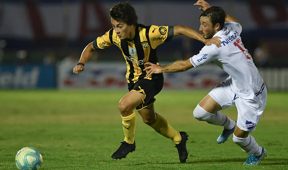 Sigue aquí EN VIVO ONLINE el Peñarol vs. Nacional por la final del Torneo Clausura 2019 del Campeonato de Uruguay. | Foto: AFP