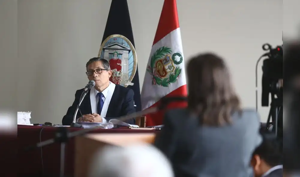 Amparo por concentración de medios: juez escucha y alista sentencia Amparo por concentración de medios: juez escucha y alista sentencia