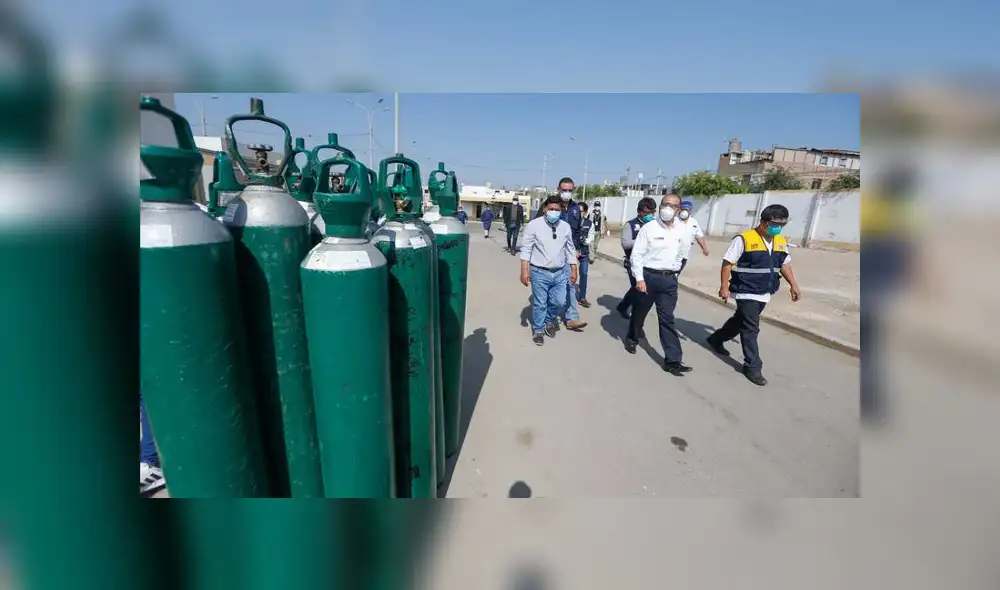 Durante su visita, el Ministro Zamora reconoció la necesidad de empezar a operar el Hospital Regional de Cañete. (Foto: Minsa)
