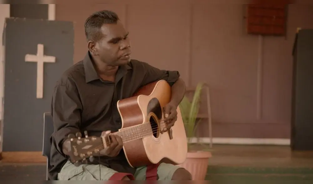 Cantante indígena australiano Geoffrey Gurrumul Yunupingu. Cantante indígena australiano Geoffrey Gurrumul Yunupingu.