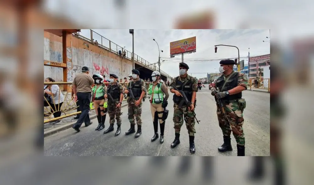 Policías y militares seguirán patrullando las calles para verificar que se cumpla disposición gubernamental. (Foto: La República) Policías y militares seguirán patrullando las calles para verificar que se cumpla disposición gubernamental. (Foto: La República)