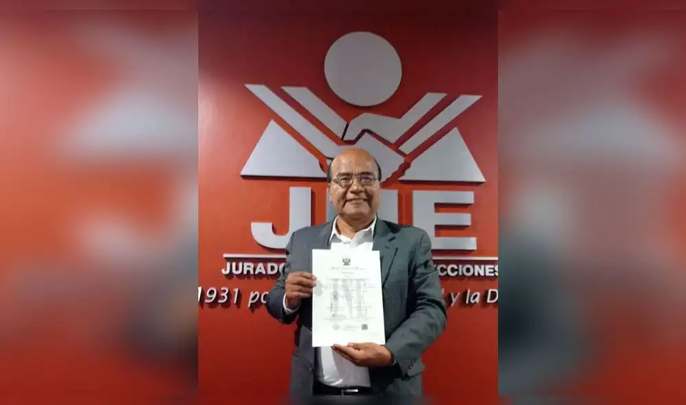 Entregan credencial a Guillermo Segura como nuevo alcalde de Chiclayo