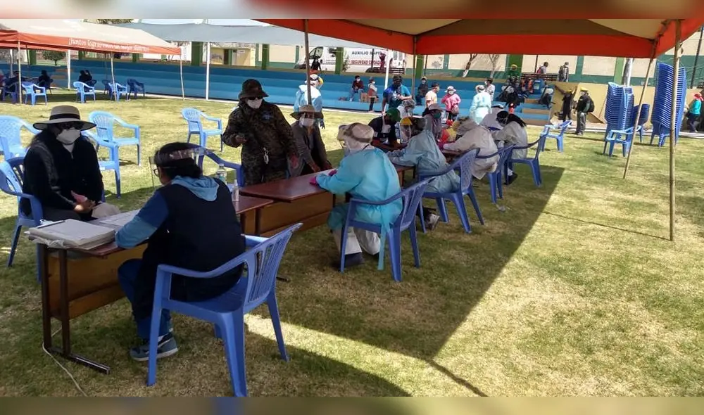 La campaña se realizó el último sábado en el estadio Alto de Amados, donde se aplicó las pruebas rápidas. Foto: Gerencia Regional de Salud. La campaña se realizó el último sábado en el estadio Alto de Amados, donde se aplicó las pruebas rápidas. Foto: Gerencia Regional de Salud.