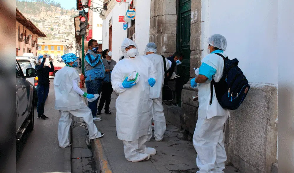 Las brigadas de salud continúan sensibilizando y aplicando pruebas rápidas a la población. Las brigadas de salud continúan sensibilizando y aplicando pruebas rápidas a la población.