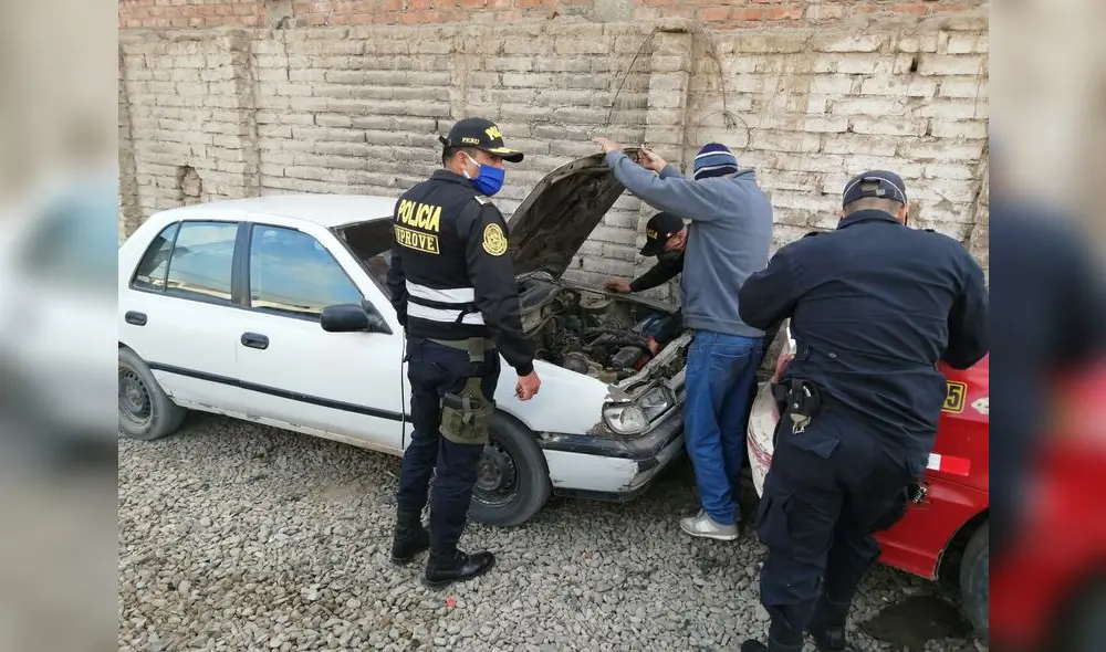 Fueron intervenidos dos automóviles con la serie regrabada. Fueron intervenidos dos automóviles con la serie regrabada.