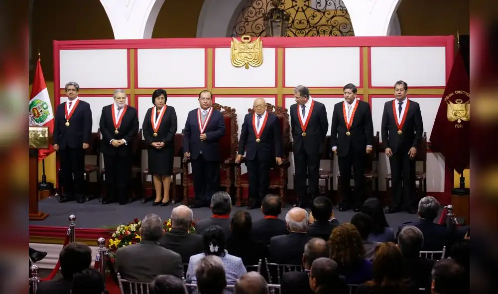 Denuncias constitucionales contra miembros del TC y el ministro Basombrío