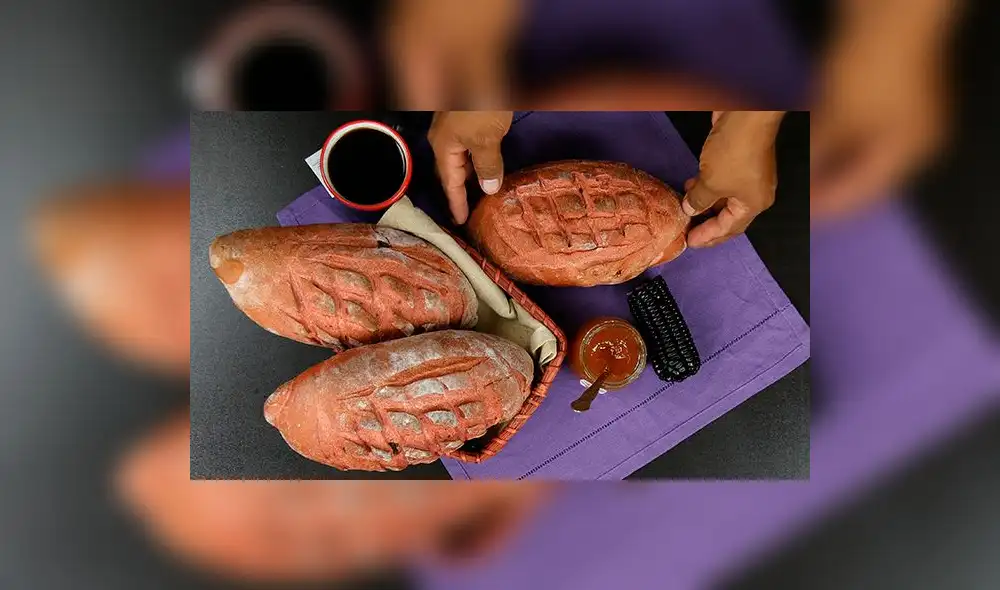 Receta para preparar pan de maíz morado