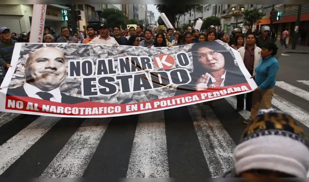 Colectivos marcharon contra el fujimorismo y en defensa de la democracia [VIDEO]