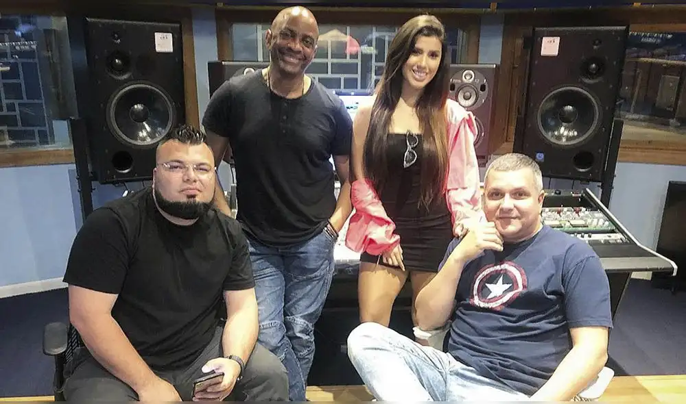 ¿Jefferson Farfán pagó a productor de Yahaira Plasencia? Sergio George acaba con rumores