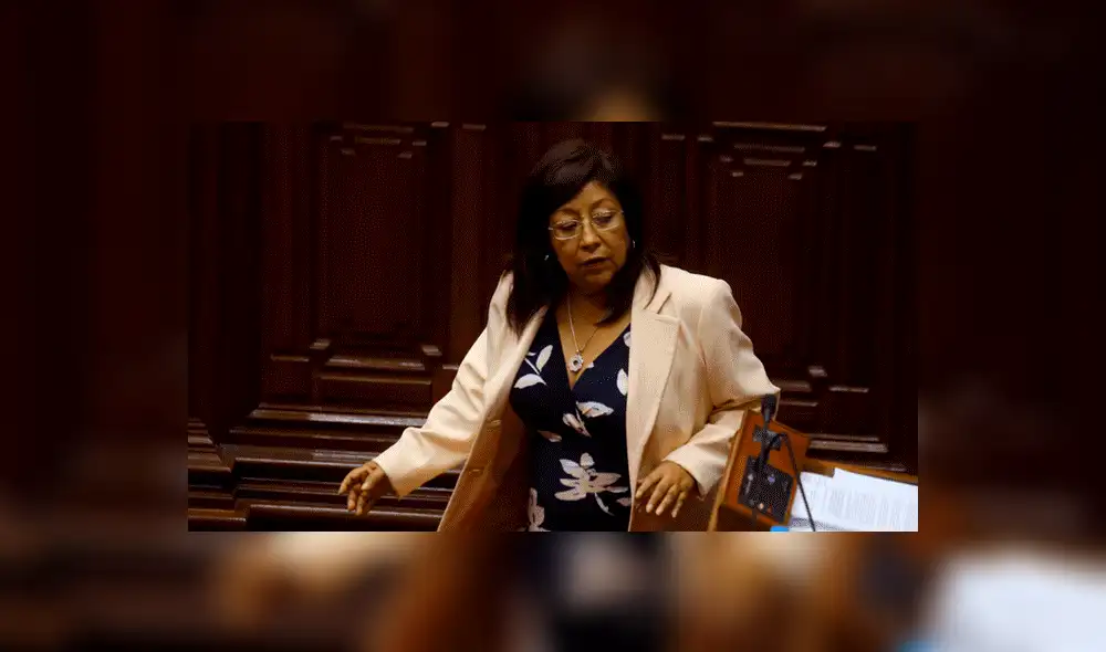 Pleno decidió suspender a Maria Elena Foronda por 120 días