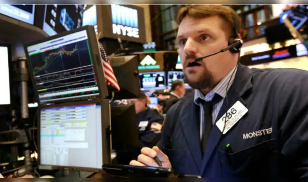 Se desploman los mercados bursátiles del mundo: ¿qué está pasando?