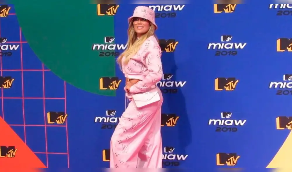 Bad Bunny se lleva el premio más importante de los MTV Miaw 2019