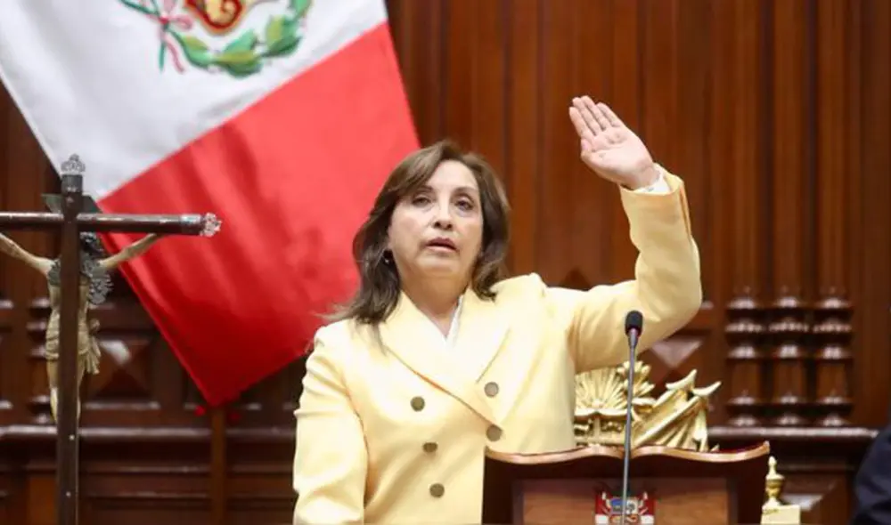 Dina Boluarte anunció una nueva fecha para adelantar las elecciones a una semana de su mandato presidencial. Foto: Congreso