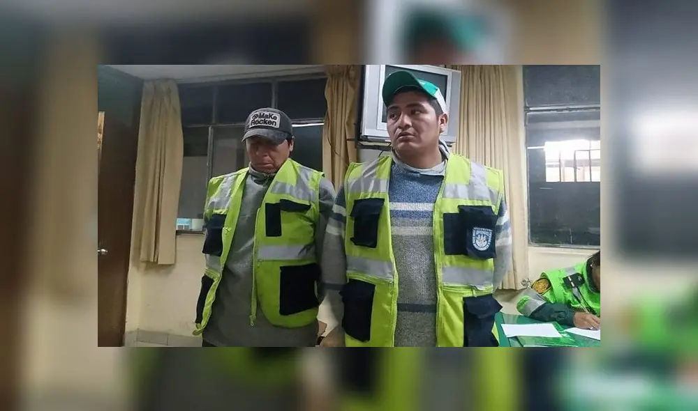 Serenos los capturaron a tiempo y los trasladaron a la comisaría de Miraflores. Serenos los capturaron a tiempo y los trasladaron a la comisaría de Miraflores.