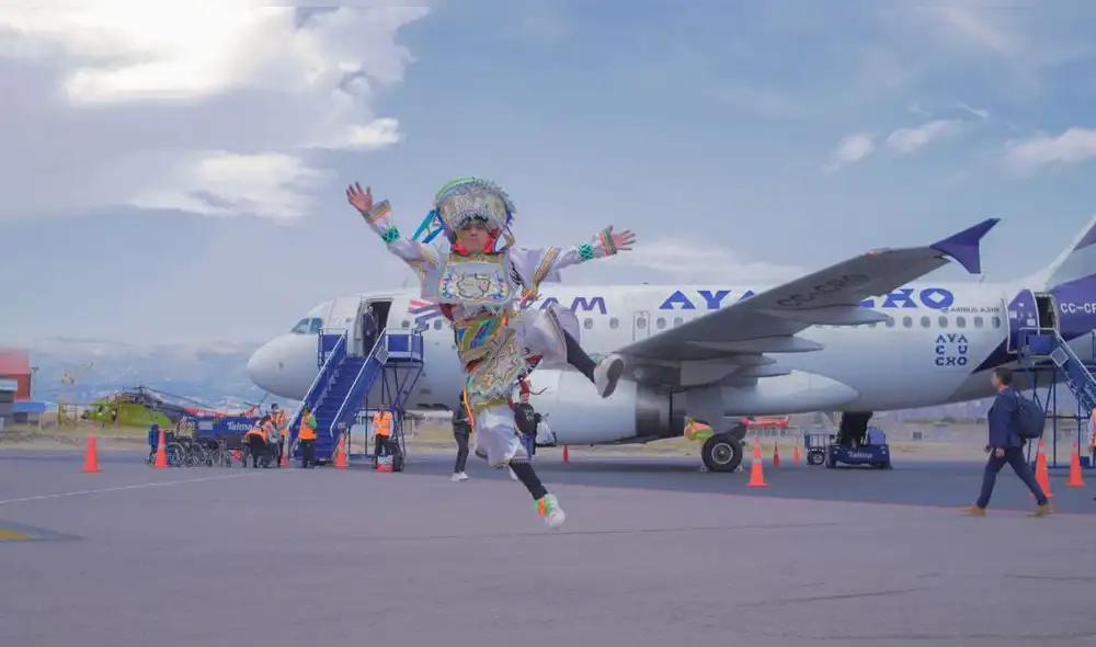 Primer vuelo de Cusco a Ayacucho. Foto: Latam Primer vuelo de Cusco a Ayacucho. Foto: Latam