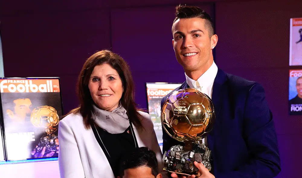 La madre de Cristiano Ronaldo aseguró que debido a la "mafia del fútbol" su hijo no ha ganado más Balones de Oro. | Foto: AFP La madre de Cristiano Ronaldo aseguró que debido a la "mafia del fútbol" su hijo no ha ganado más Balones de Oro. | Foto: AFP