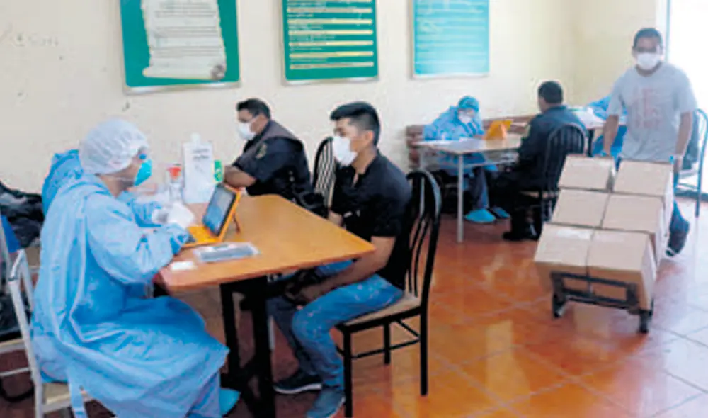 Más de 120 policías dieron positivo